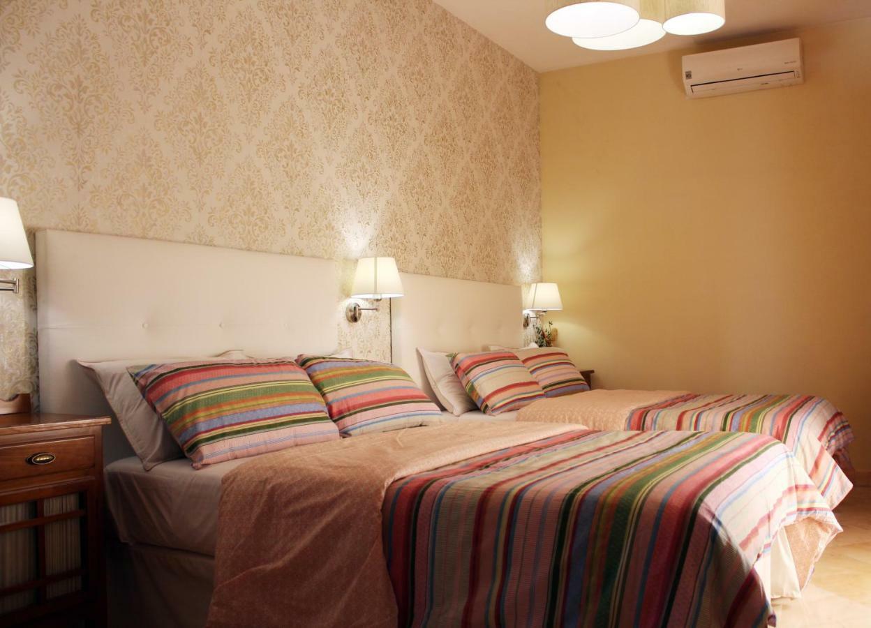 Hotel Boutique La Zubia Bagian luar foto