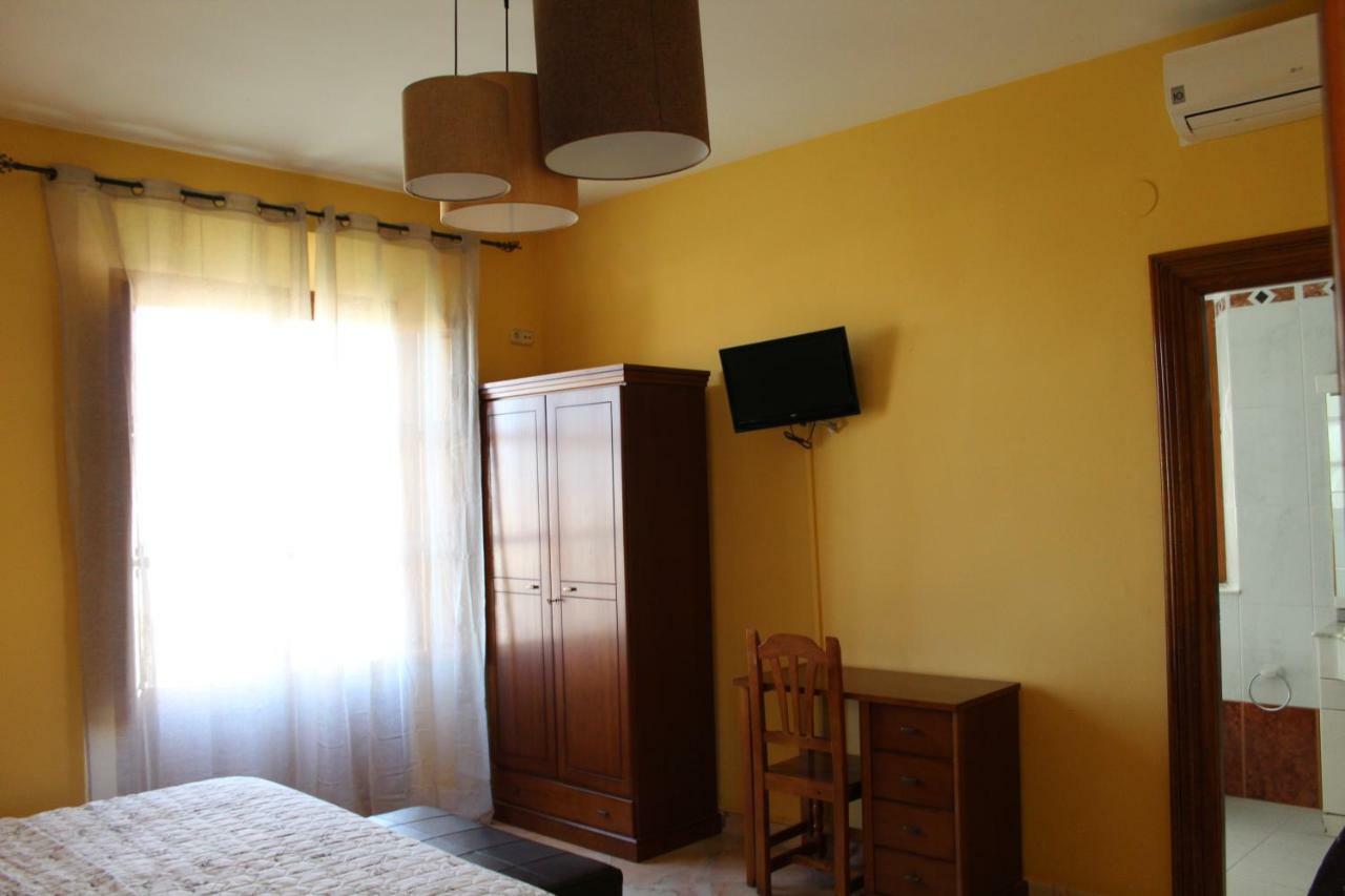 Hotel Boutique La Zubia Bagian luar foto