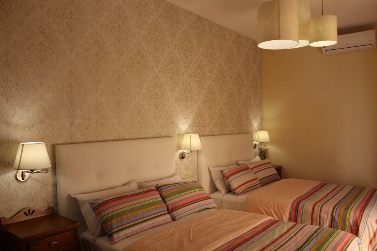 Hotel Boutique La Zubia Bagian luar foto