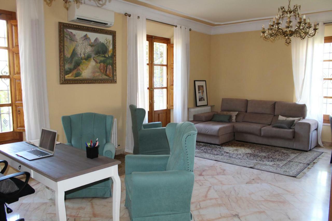 Hotel Boutique La Zubia Bagian luar foto